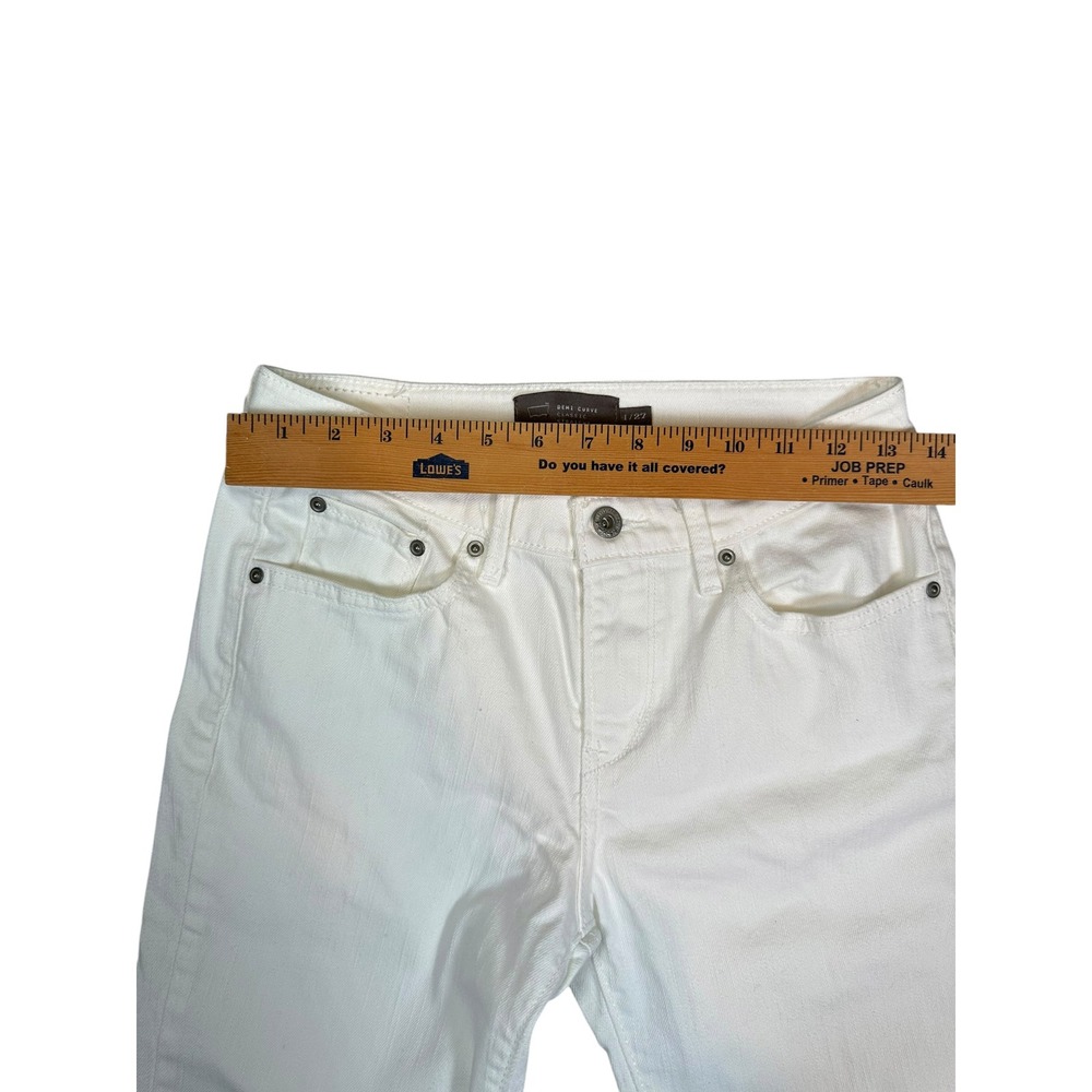 Levis Demi Curve Classic Straight Leg Jeans White Denim Womens 4/27 Mid Rise - Picture 9 of 10